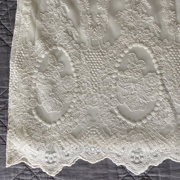 •White House Black Market (WHBM)•Boho Floral Lace Beaded Cami - Picture 8 of 11